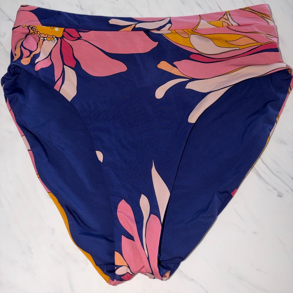 Trina turk swim suit bathing bottoms floral high rise navy blue 10